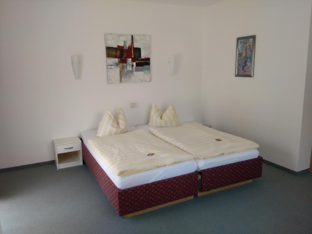 Hotel La Porte Und Restaurant 3*